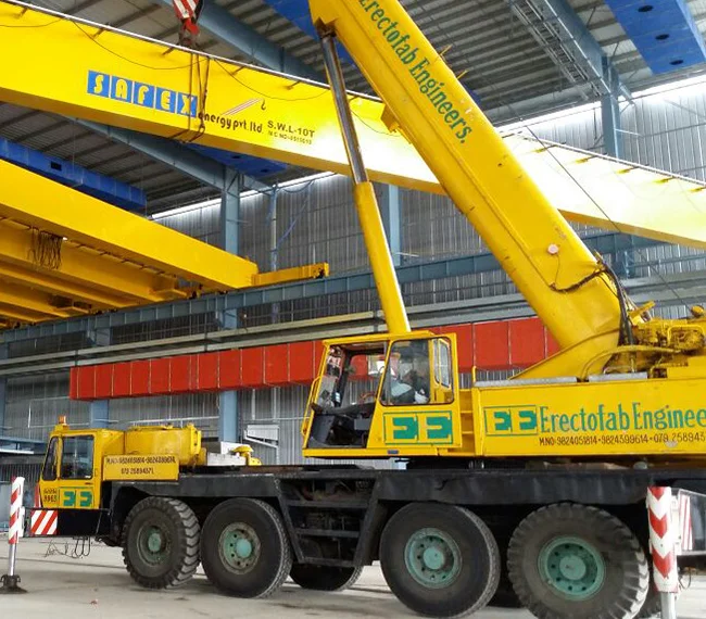 Hydraulic crane, Ahmedabad, Gujarat