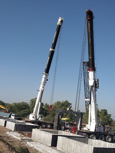 crane on rend in Mehsana